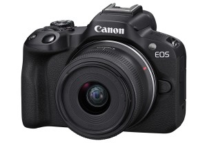 Беззеркальный фотоаппарат Canon EOS R50 Content Creator Kit