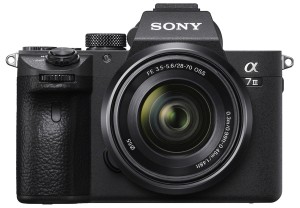 Беззеркальный фотоаппарат Sony Alpha 7 III Kit FE 28-70mm F3.5-5.6 OSS