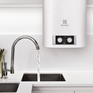 Водонагреватель Electrolux EWH 100 Formax