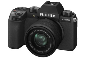 Беззеркальный фотоаппарат Fujifilm X-S10 Kit XC 15-45mm F3.5-5.6 OIS PZ