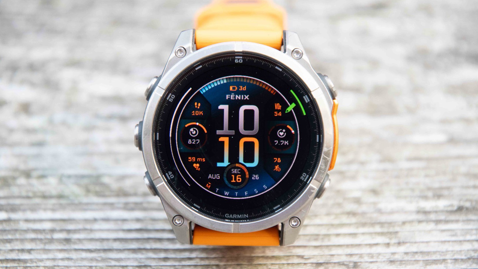 Garmin Fenix 8 с AMOLED экраном