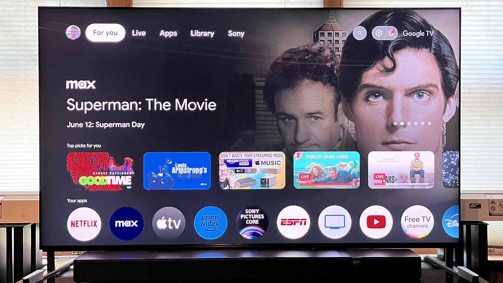 Интерфейс ОС Sony Bravia 9. Фото: techradar.com Интерфейс ОС Sony Bravia 9