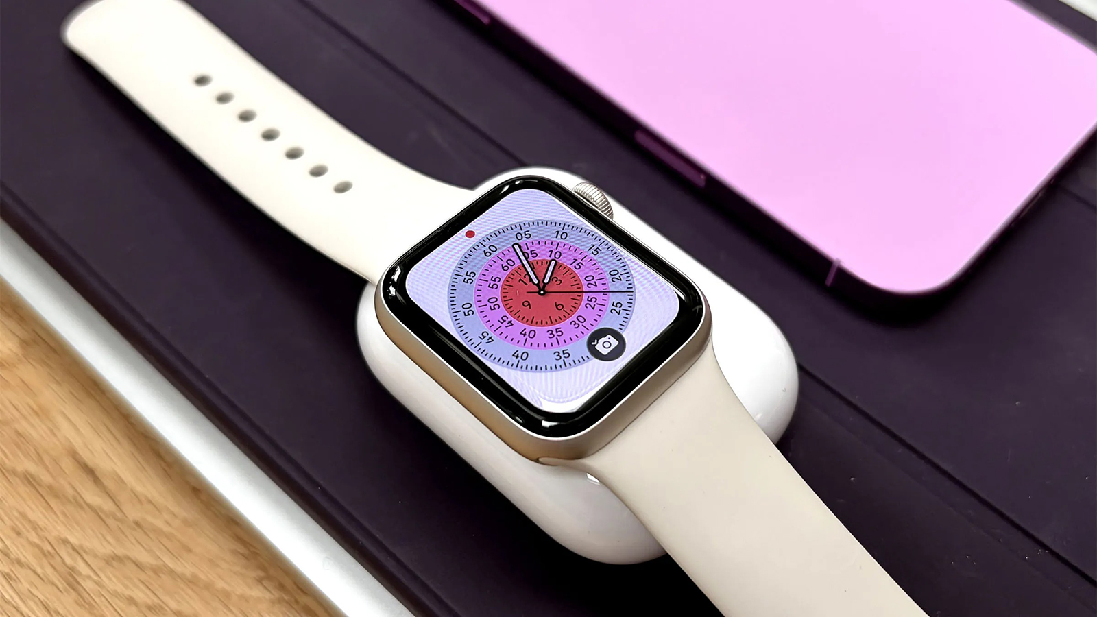 Apple продолжает тянуть резину, выпуская Watch SE в старом дизайне.