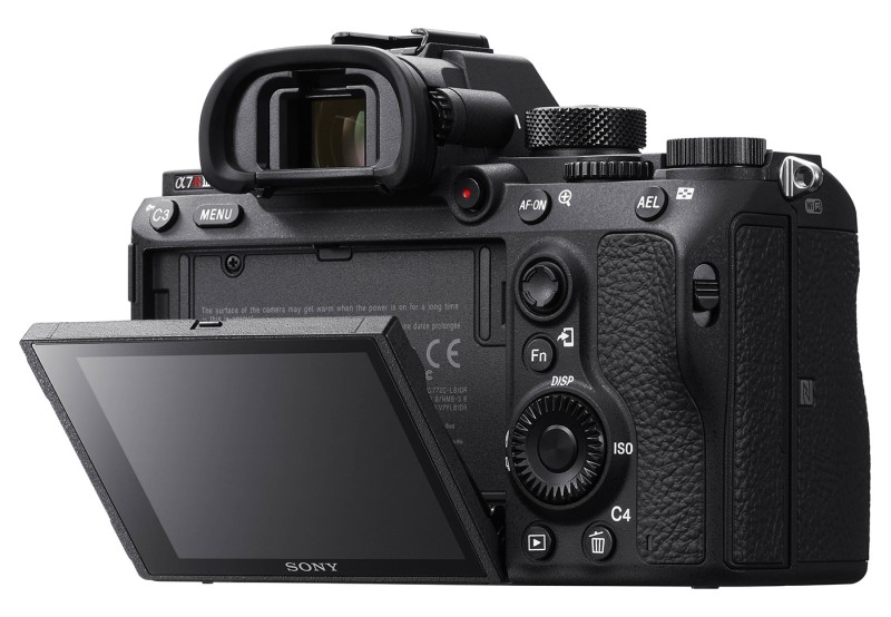 Беззеркальный фотоаппарат Sony Alpha 7R III Body ILCE-7RM3