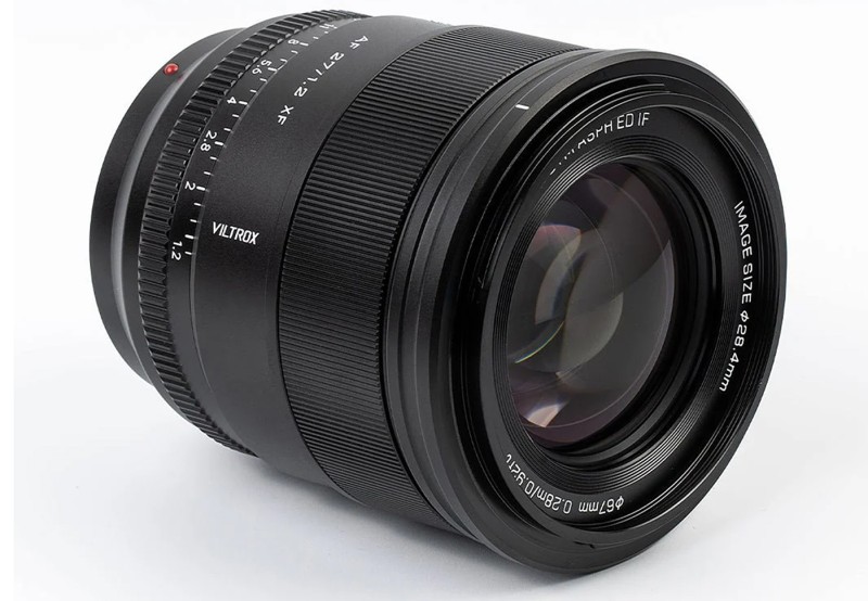 Объектив Viltrox AF 27mm F1.2 Pro APS-C for Fujifilm X (AF 27/1.2 Pro XF)