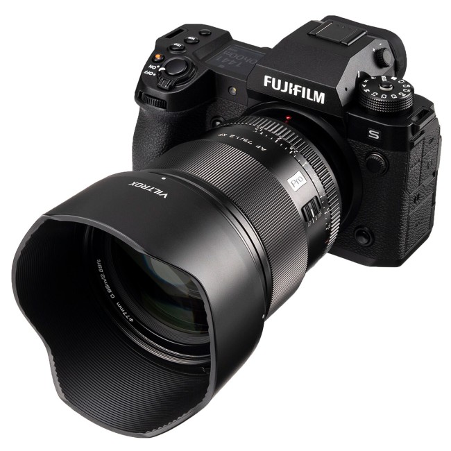 Объектив Viltrox AF 75mm F1.2 Pro APS-C for Fujifilm X (AF 75/1.2 Pro XF)