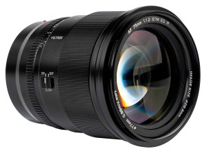 Объектив Viltrox AF 75mm F1.2 Pro APS-C for Nikon Z (AF 75/1.2 Pro Z)